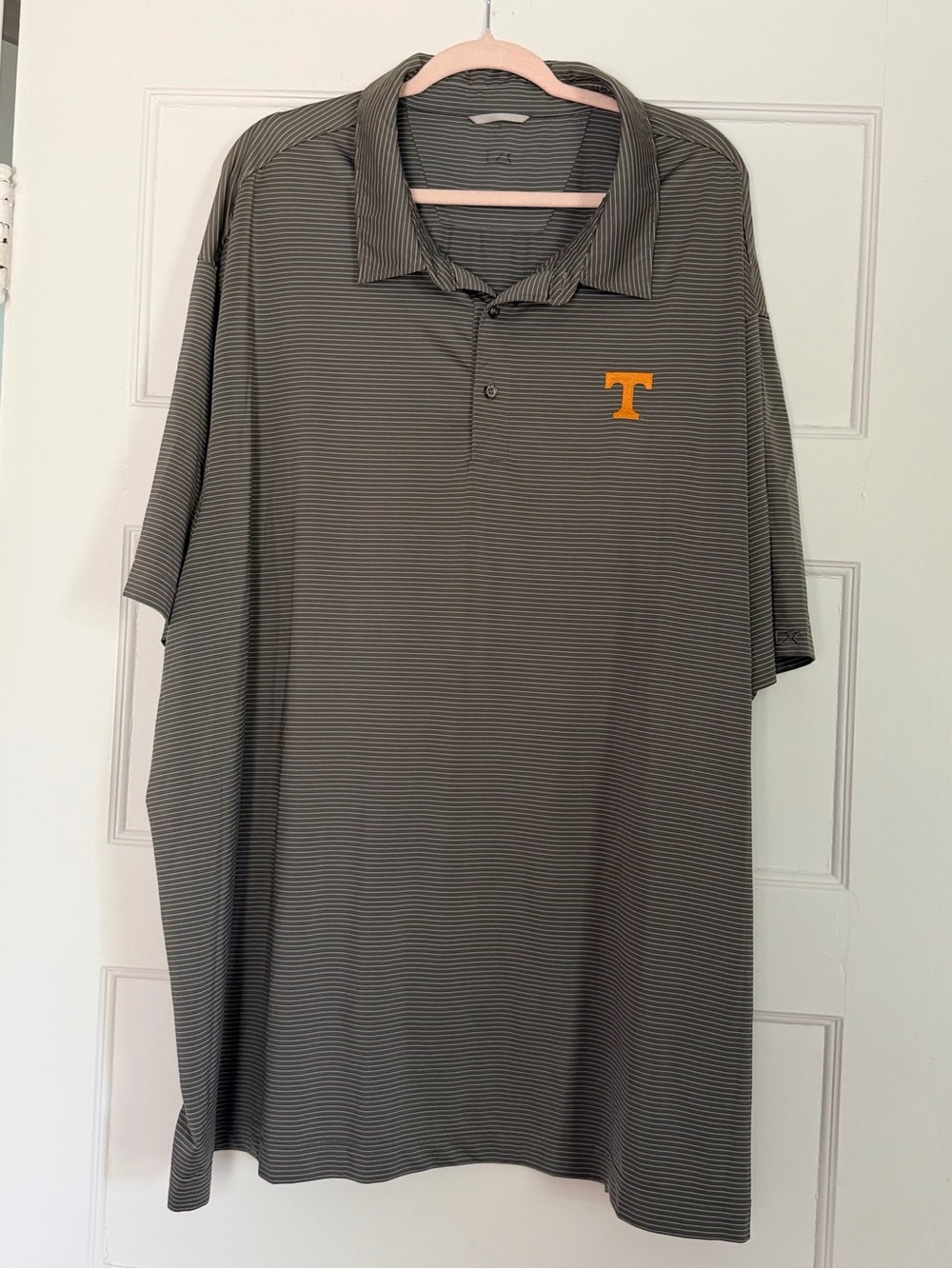 Cutter & Buck Tennessee Volunteers Men’s 3XL/3XB Gray Striped Polo UT Vols